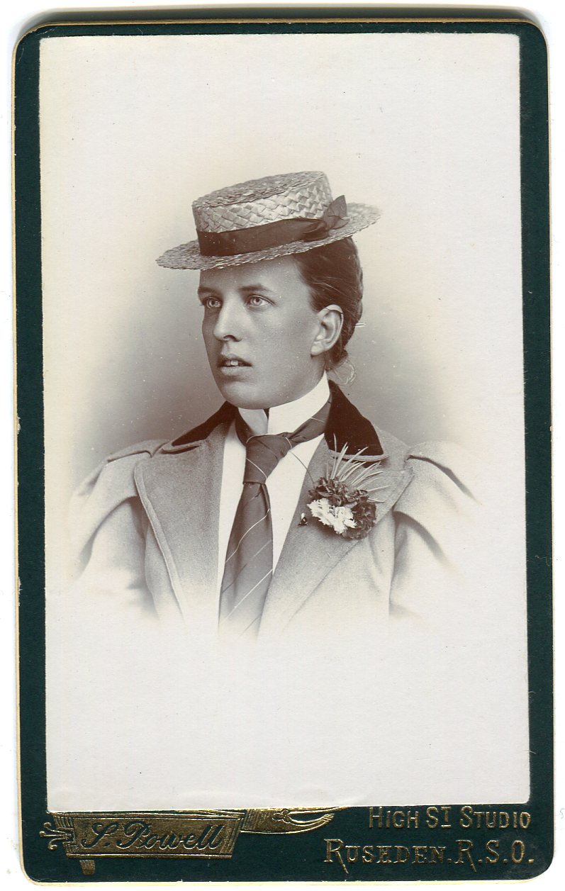 z1800-young-lady-with-tie-boater-cdv-c1800-Rushden-R-S-O