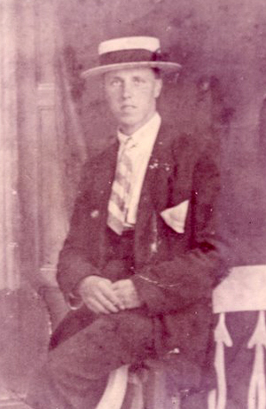 Bert Ernest John Woodbridge, son of Arthur Woodbridge, taken about 1914